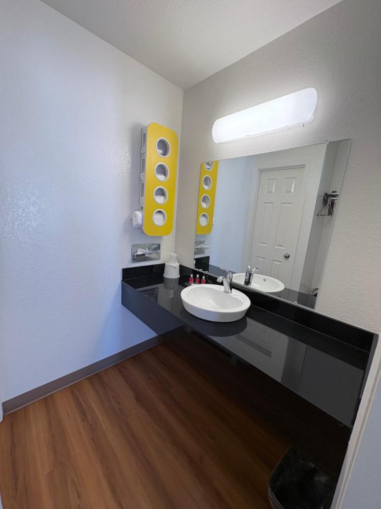 Quadruple Room - Non Smoking interior